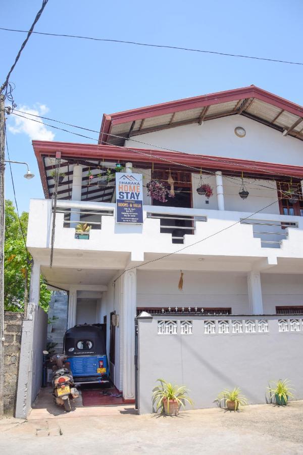Tharaka Homestay Уелигама Екстериор снимка