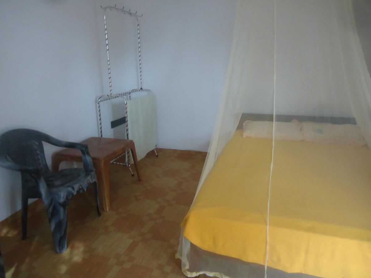 Tharaka Homestay Уелигама Екстериор снимка